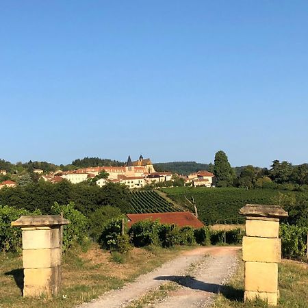 Gites Le Lancelot Ambierle Exteriör bild
